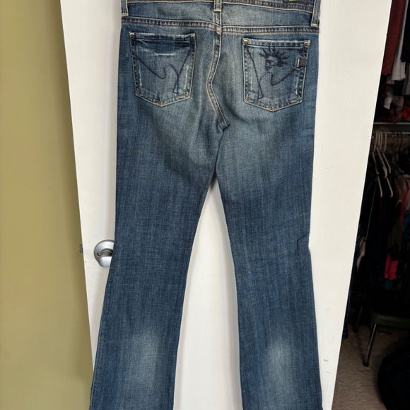 Women’s Jeans - Picture 2 of 5